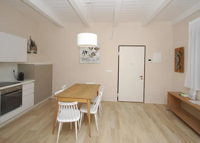 Διαμέρισμα Marinazzurra - Goelba Porto Azzurro